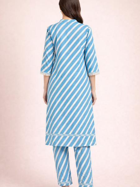 Diagonal Striped Print Kurta Set